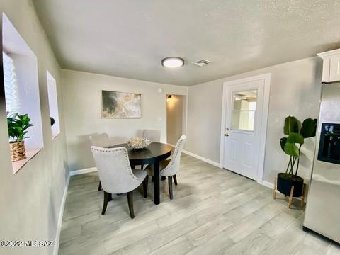 339 E 34th St, Tucson, AZ 85713 photo 2