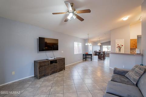 2587 E Chisel Ct, Oro Valley, AZ 85755 photo 4
