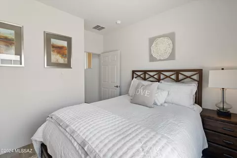 Bedroom - 13858 E Langtry Ln, Tucson, AZ 85747 photo 4 of 5