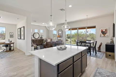 Kitchen - 13858 E Langtry Ln, Tucson, AZ 85747 photo 3 of 4