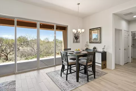 Dining - 13858 E Langtry Ln, Tucson, AZ 85747 photo 1 of 2