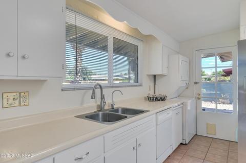 6111 E 18th St, Tucson, AZ 85711 photo 11