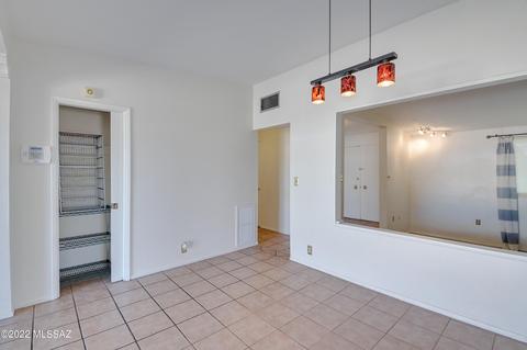 6111 E 18th St, Tucson, AZ 85711 photo 8
