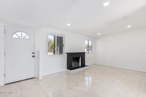 8282 E 18th St, Tucson, AZ 85710 photo 9