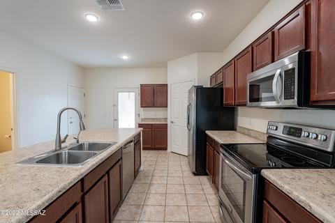 6554 E Brushback Loop, Tucson, AZ 85756 photo 7