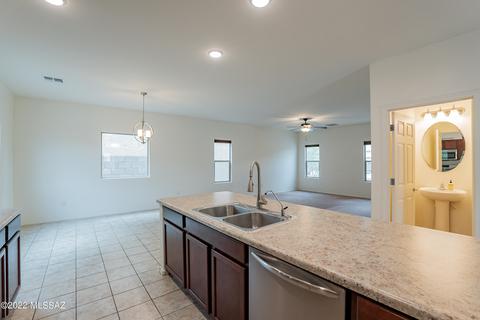 6554 E Brushback Loop, Tucson, AZ 85756 photo 8