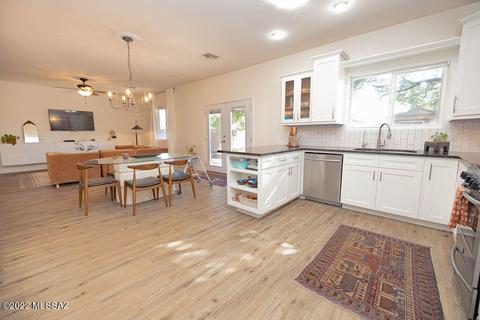 5034 E Kittentails Dr, Tucson, AZ 85756 photo 8
