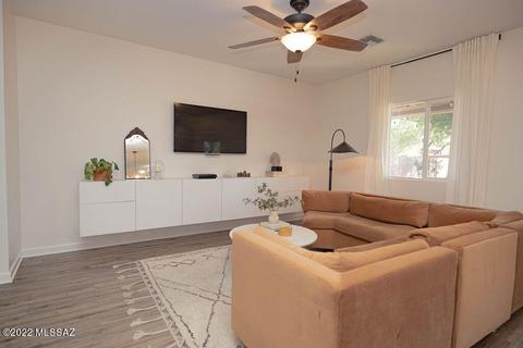 5034 E Kittentails Dr, Tucson, AZ 85756 photo 3