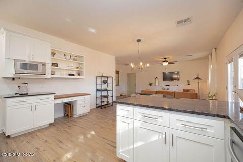 5034 E Kittentails Dr, Tucson, AZ 85756 photo 7