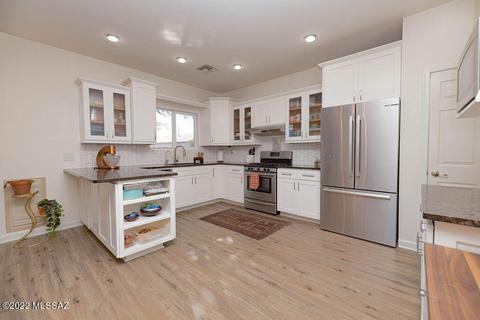 5034 E Kittentails Dr, Tucson, AZ 85756 photo 9