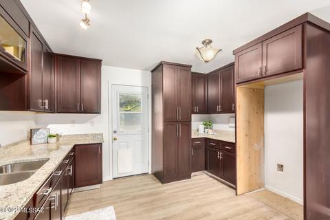 1918 E Canada St, Tucson, AZ 85706 photo 12