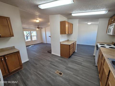 538 E Lodge Ln, Benson, AZ 85602 photo 8