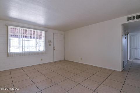 4650 E Sylvane St, Tucson, AZ 85711 photo 9
