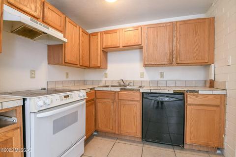 4650 E Sylvane St, Tucson, AZ 85711 photo 11