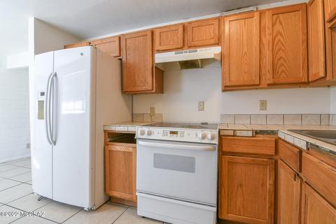 4650 E Sylvane St, Tucson, AZ 85711 photo 12