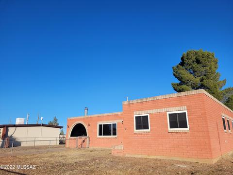 108 3rd St, Huachuca City, AZ 85616
