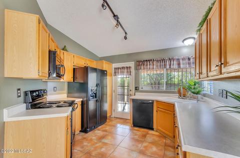 7736 S Danforth Ave, Tucson, AZ 85747 photo 6