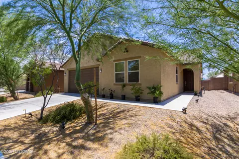 11629 W Boll Bloom Dr, Marana, AZ 85653