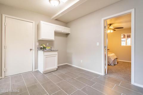 9331 E Walnut Tree Cir, Tucson, AZ 85749 photo 13