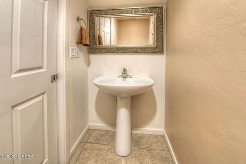 596 E Weckl Pl, Tucson, AZ 85704 photo 11
