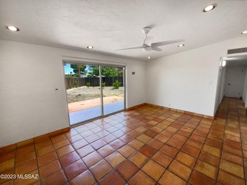 7301 E Beverly Dr, Tucson, AZ 85710 photo 13