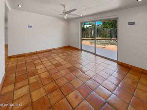 7301 E Beverly Dr, Tucson, AZ 85710 photo 11