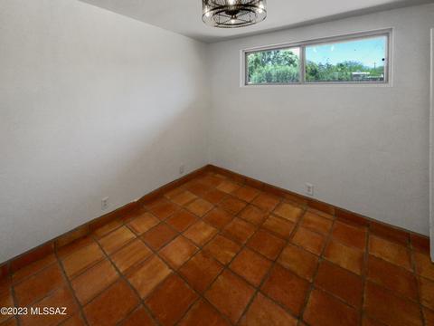 7301 E Beverly Dr, Tucson, AZ 85710 photo 7
