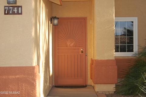 7741 S Precious Opal Dr, Tucson, AZ 85747 photo 6