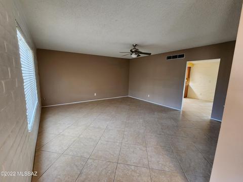 7342 E Tamara Dr, Tucson, AZ 85730 photo 3