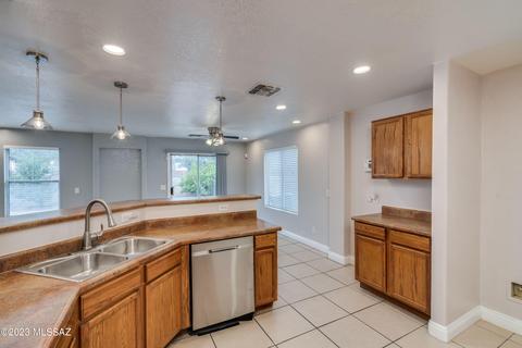 6212 E Bramble St, Tucson, AZ 85756 photo 19