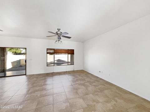 709 E Blue Mesa Pl, Vail, AZ 85641 photo 4