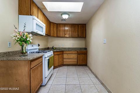 5617 E 36th St, Tucson, AZ 85711 photo 4