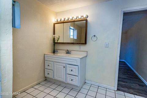 5617 E 36th St, Tucson, AZ 85711 photo 12