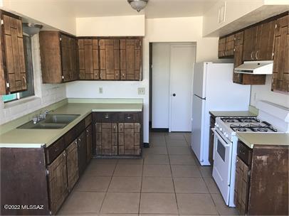 1038 E 35th St, Tucson, AZ 85713 photo 2