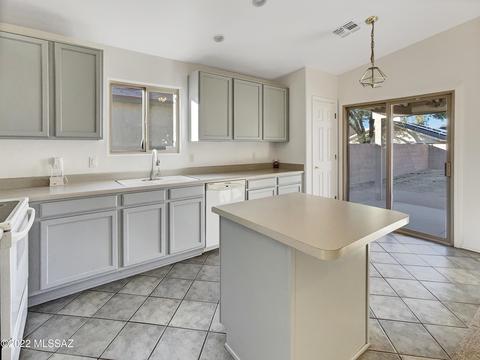 8759 E Mountain Spring Dr, Tucson, AZ 85747 photo 6
