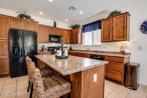 2210 Eager Dr, Green Valley, AZ 85614 photo 10