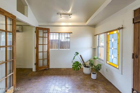 233 E Drachman St, Tucson, AZ 85705 photo 6
