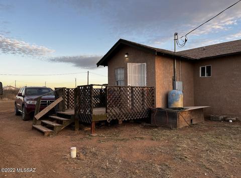5836 E Cattle Dr, Willcox, AZ 85643 photo 3