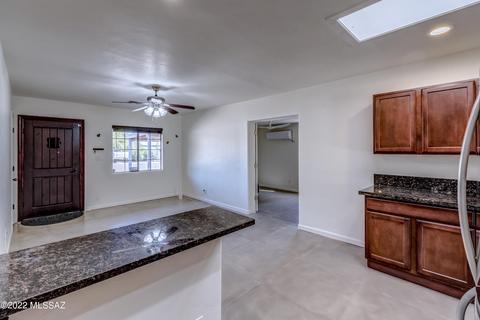 4718 E Montecito St, Tucson, AZ 85711 photo 5