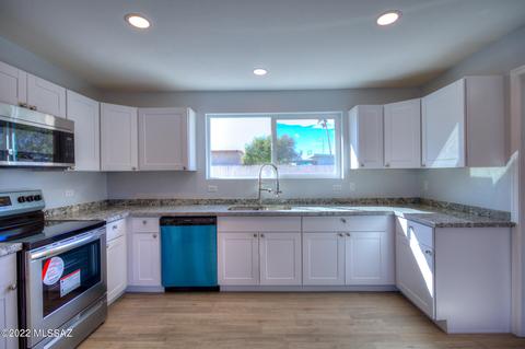 2110 E Canada St, Tucson, AZ 85706 photo 6