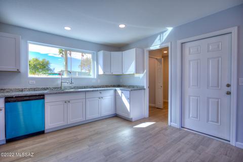 2110 E Canada St, Tucson, AZ 85706 photo 10