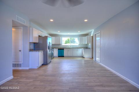 2110 E Canada St, Tucson, AZ 85706 photo 3