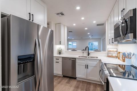 7026 E Mitchell Flyer Rd, Tucson, AZ 85730 photo 1