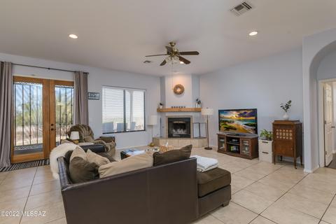 1 N Larkin Dr, Vail, AZ 85641 photo 6
