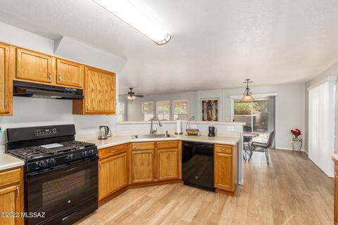 6180 E Bramble St, Tucson, AZ 85756 photo 11