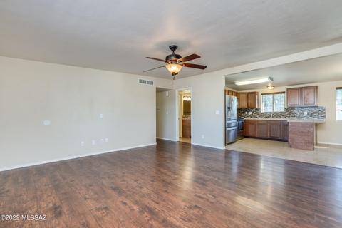 7660 E White Pine Pl, Tucson, AZ 85730 photo 3