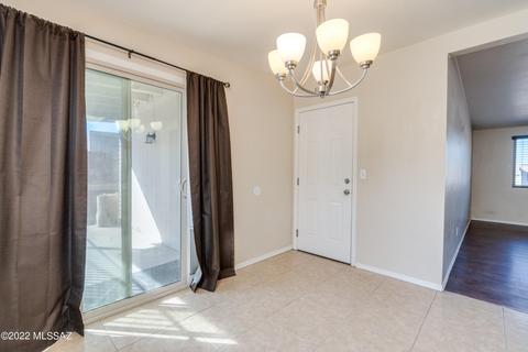 7660 E White Pine Pl, Tucson, AZ 85730 photo 9