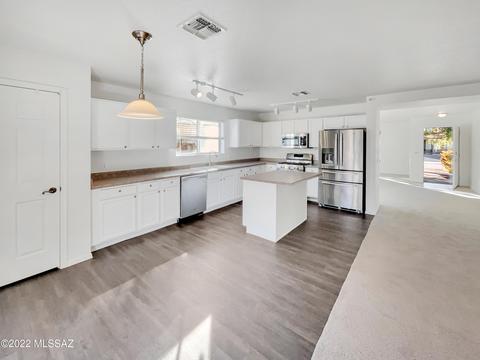 10661 S Silverbluff Dr, Vail, AZ 85641 photo 15