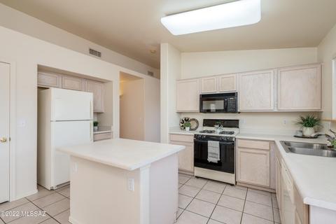 9441 E Bench Mark Loop, Tucson, AZ 85747 photo 6