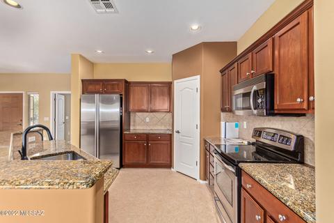 13615 E Aviara Pl, Vail, AZ 85641 photo 10